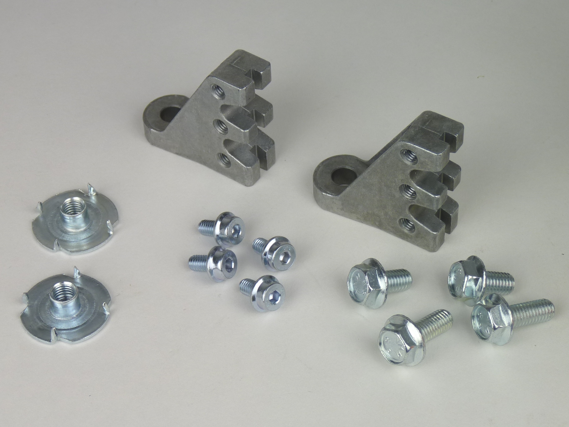 Schraubensatz Bodenbefestigung Block